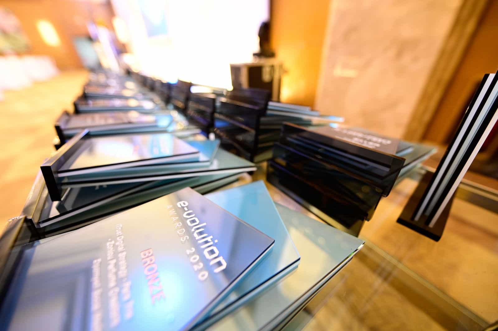 Τριπλή διάκριση για τη Think Plus στα e-